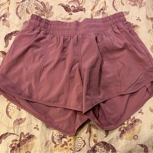 Lululemon Hotty Hot 4" running shorts like new